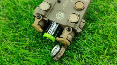 ZO DBAL-A2 Weapon Light with Green Laser (DE) - Detail Image 5 © Copyright Zero One Airsoft