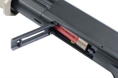 CYMA Spring CM355M Shotgun Full Metal (Black & Tan) - Detail Image 7 © Copyright Zero One Airsoft