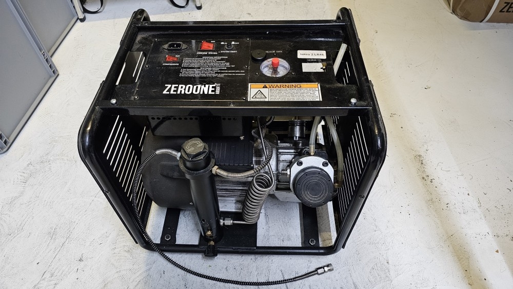 Dominator HPA Compressor #2 - NON WORKING - Main Image © Copyright Zero One Airsoft
